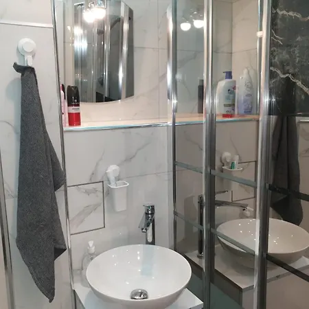 Lotos Delux Apartament 900m Do Centrum Apartment